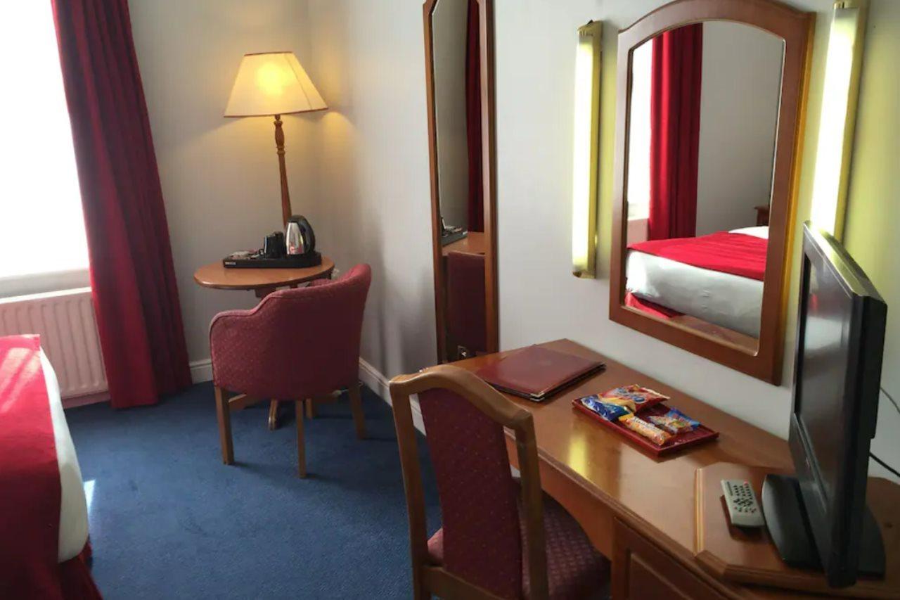 Charleville Lodge Hotel Dublin Exterior foto