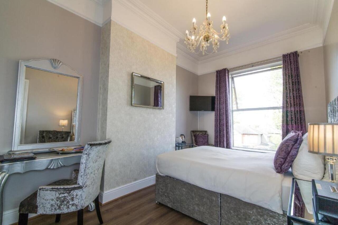 Charleville Lodge Hotel Dublin Exterior foto