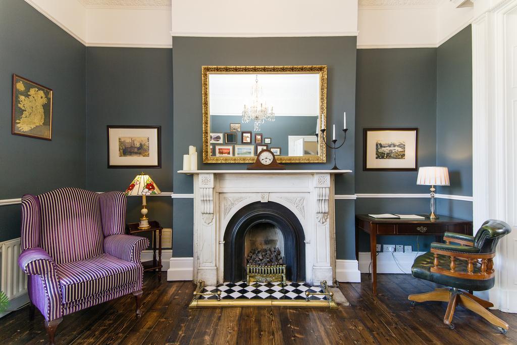 Charleville Lodge Hotel Dublin Exterior foto